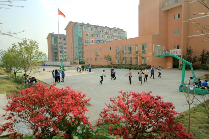 實訓(xùn)基地1.jpg 實訓(xùn)基地1.jpg