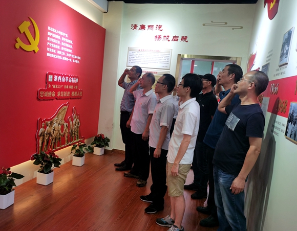 e831cb9a6e7e5312cebe55231082690.jpg e831cb9a6e7e5312cebe55231082690.jpg